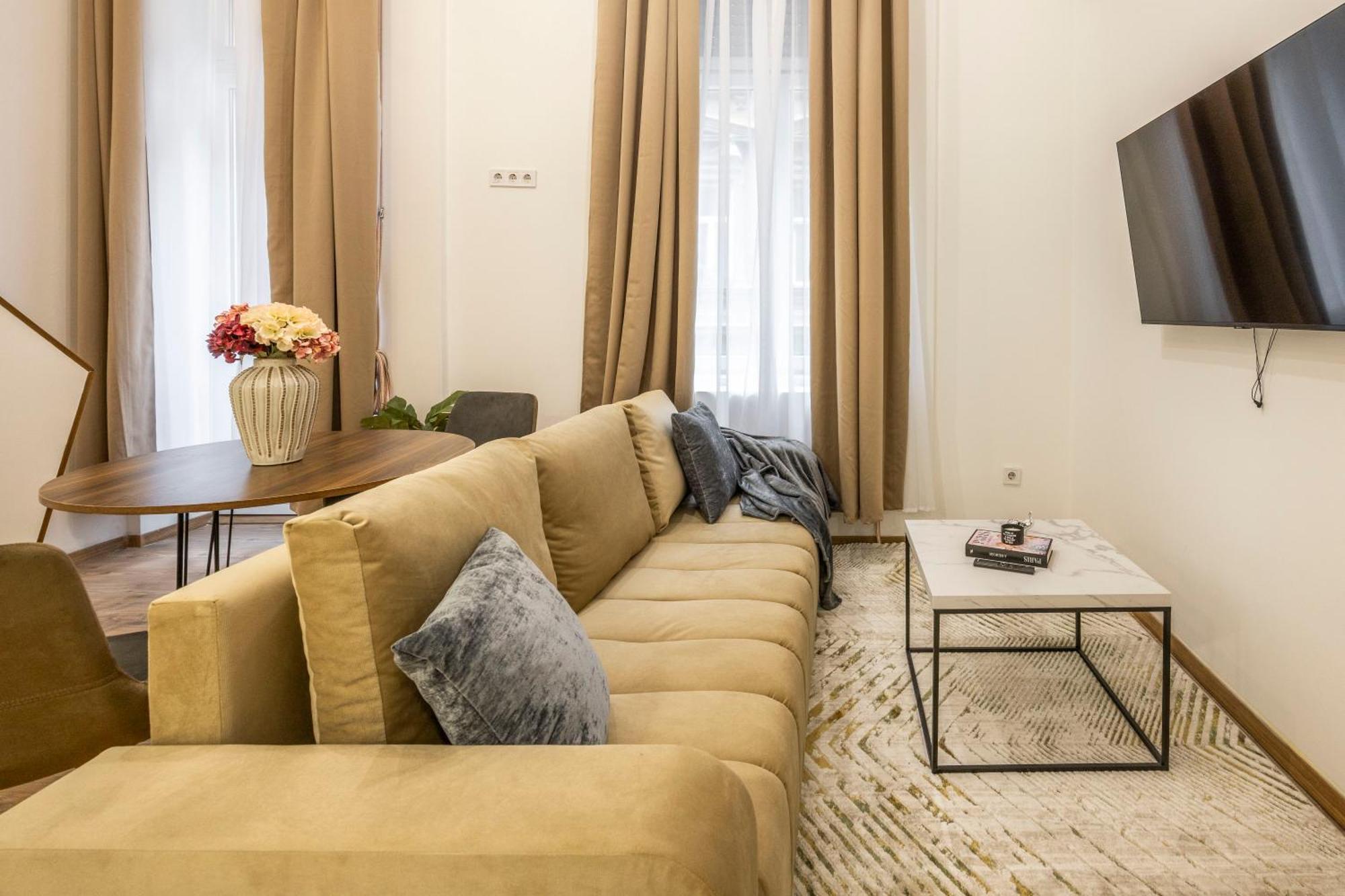 Charming Grand Residence In The Heart Of Budapest Ngoại thất bức ảnh